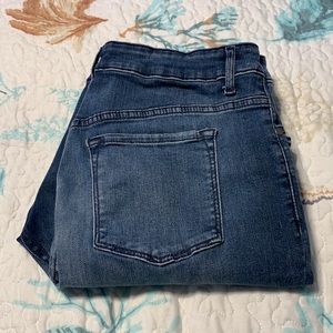 Time and Tru women’s high rise jeggings